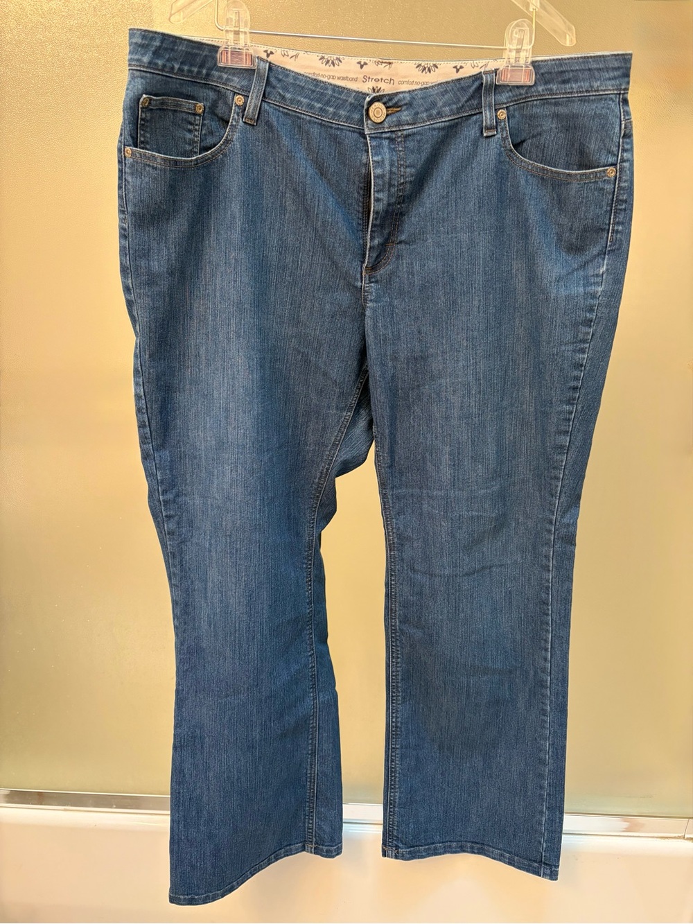 Merona Women’s No Gap Waist 18 Regular Bootcut Leg Stretch Blue Jeans